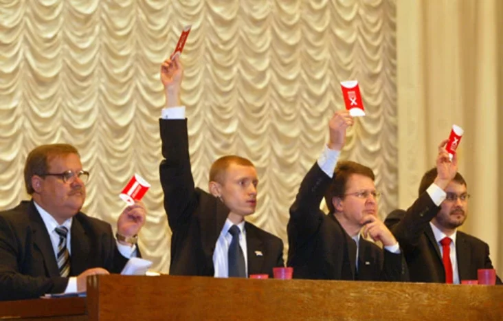 Meeting of Belarusan Popular Front. Photo by Julia Darashkevich