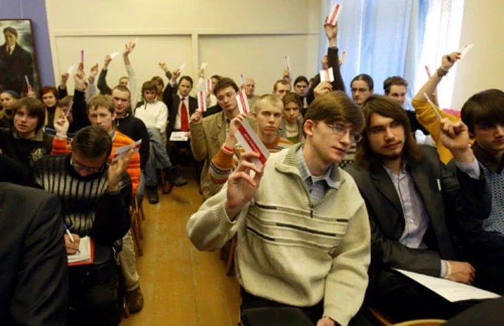 Photo by Julia Darashkevich