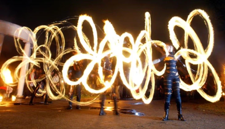 Fire show. Photo by Julia Darashkevich