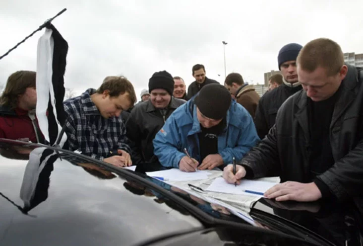 Photo by Julia Darashkevich