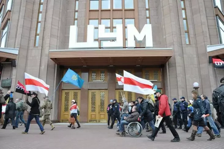 День Воли в Киеве: в столице Украины прошла акция солидарности с белорусскими политзаключенными 15