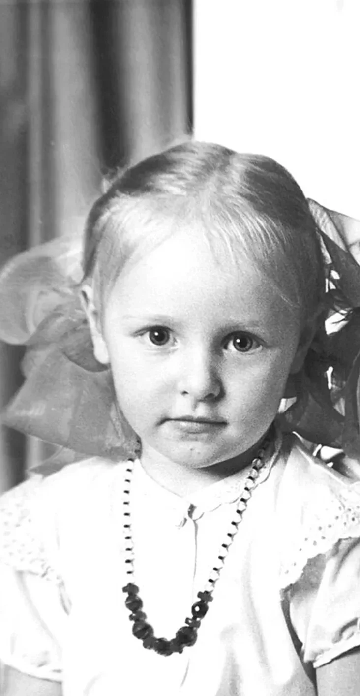 Kaciaryna Cichanava Jekatierina Tichonova Ekaterina Tikhonova