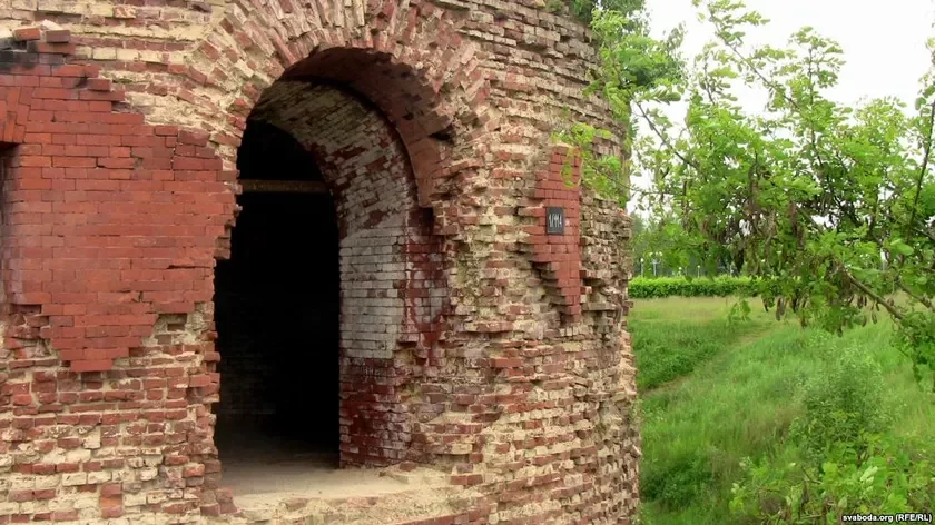 Бабруйская крэпасьць разбураецца