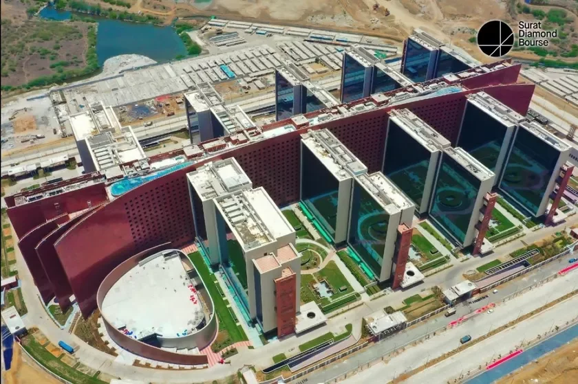 office building of Surat diamond bourse офісны будынак алмазнай біржы ў Сураце офисное здание Суратской алмазной биржи