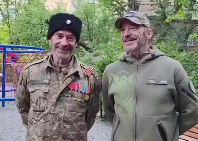 Jurij i Vładimir Tarsujevy Juryj i Uładzimir Tarsujevy Yuri and Vladimir Tarsuyev